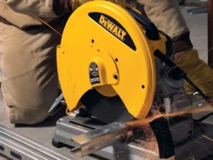 Можно ли торцовочной пилой резать металл