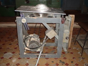 Как сделать циркулярный станок своими руками