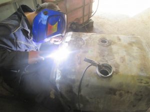Как заварить бензобак электросваркой
