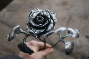 Железная роза своими руками