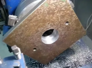 Как просверлить отверстие большого диаметра в металле