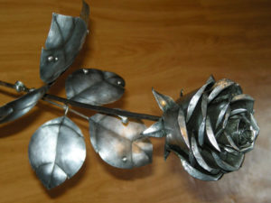 Как сделать розу из металла