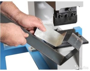 Гибка деталей из листового и полосового металла