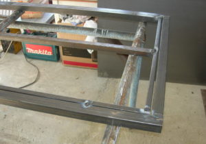 Как самому сварить металлическую дверь