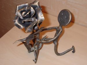 Декоративные изделия из металла своими руками