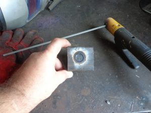 Как вырезать отверстие в металле большого диаметра
