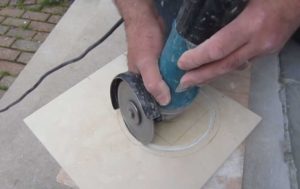 Фигурная резка керамической плитки своими руками