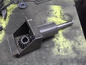 Угловой редуктор своими руками