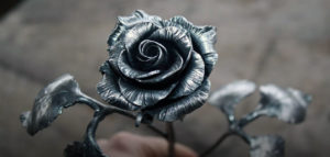 Металлическая роза своими руками