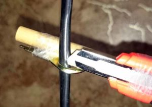 Как снять изоляцию с алюминиевого кабеля