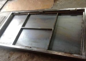 Как самому сварить металлическую дверь