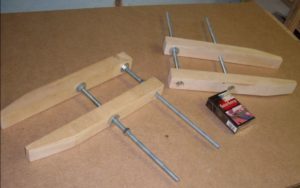 Как сделать струбцину из дерева своими руками