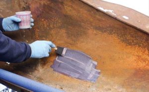 Удаление ржавчины с металла перед покраской