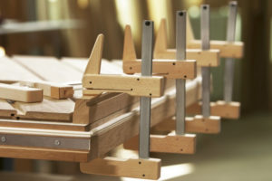 Как сделать струбцину из дерева своими руками