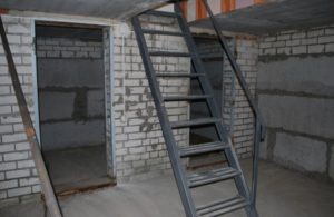 Лестница в подвал гаража своими руками