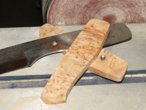 Как сделать рукоятку для ножа из дерева