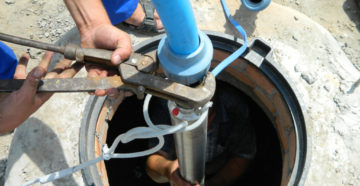 Установка глубинного насоса в скважину своими руками Установка глубинного насоса в скважину своими руками