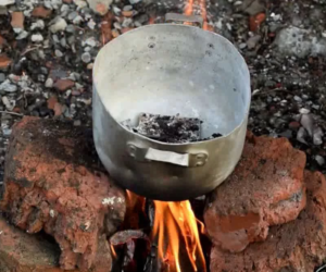 Можно ли расплавить алюминий на костре