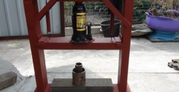 Как сделать пресс из домкрата своими руками