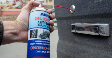 Чем смыть солидол с металла