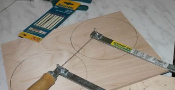 Ручной лобзик для выпиливания по дереву