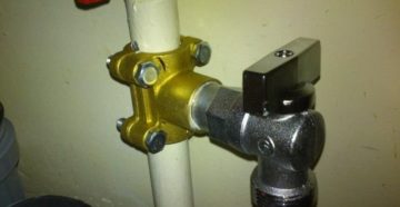 Врезка в металлическую трубу без сварки Врезка в металлическую трубу без сварки