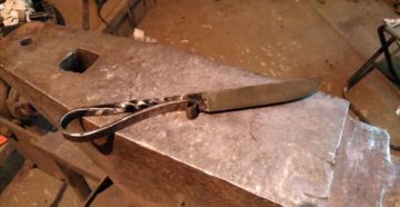 Из какой стали делают рессоры