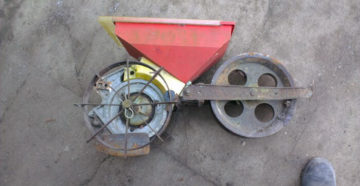 Ручная сеялка точного высева своими руками