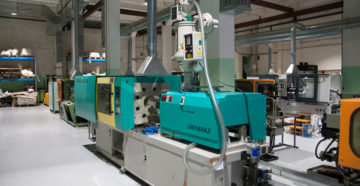 Оборудование для производства изделий из пластика