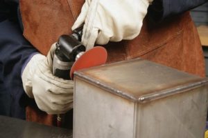 Зачистка сварочных швов после сварки