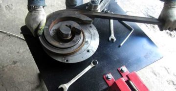 Приспособление для гибки завитков своими руками