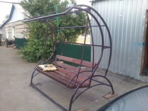 Качели своими руками из профильной трубы