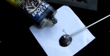 Как приклеить металл к пластику