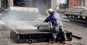 Гидроабразивная очистка металла