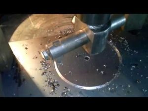 Как вырезать отверстие в металле большого диаметра