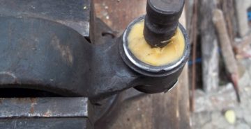 Как восстановить шаровую опору своими руками