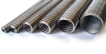 Тонкостенная металлическая труба для электропроводки Тонкостенная металлическая труба для электропроводки