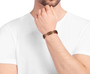 Как правильно носить медный браслет на руке