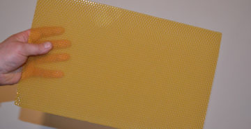 Пластиковая вощина своими руками