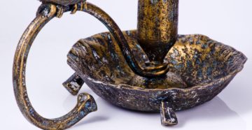 Как покрасить металл под старину