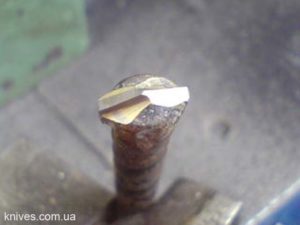 Как заточить победитовое сверло