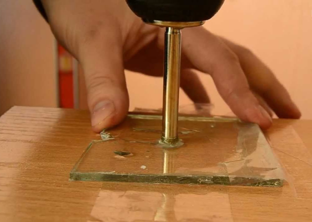 Сверлить стекло своими руками - О металле