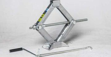 Домкрат винтовой механический своими руками Домкрат винтовой механический своими руками