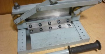 Гильотинный резак для бумаги своими руками