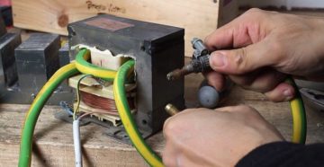 Как сделать сварочный аппарат в домашних условиях