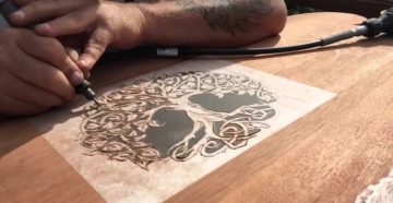 Гравировка бормашиной по дереву