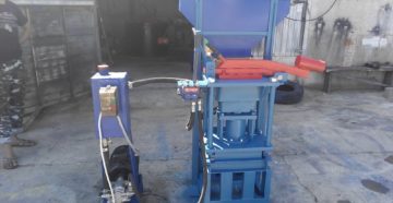 Гидравлический пресс для производства кирпича