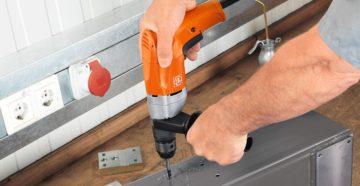 Как сверлить металл дрелью