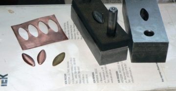 Штамп для блесен своими руками