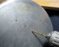 Как заделать дырку в алюминиевой кастрюле
